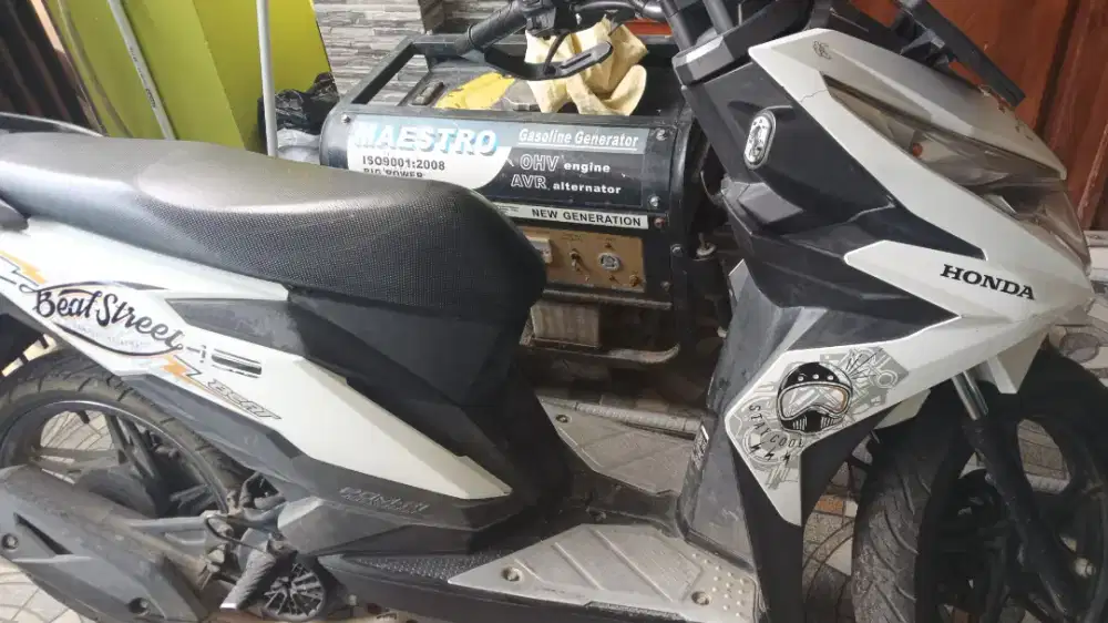 Dijual aja Honda beat street second