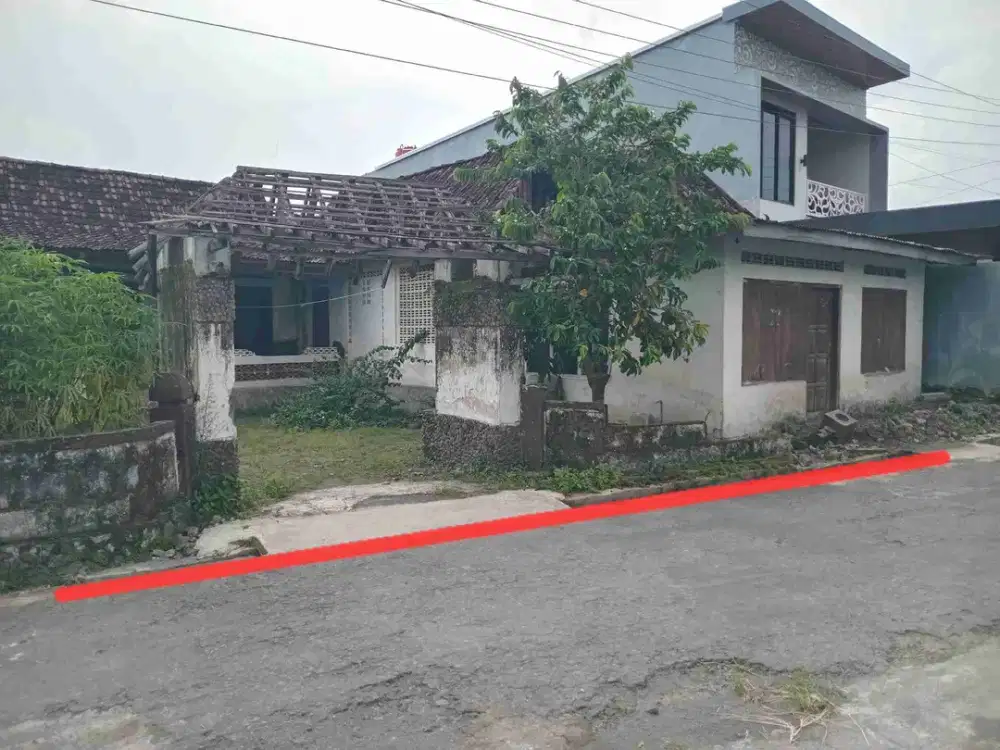 Tanah murah, bonus Rumah jawa limasan di Sardonoharjo, Ngaglik, barat UII, timur SMA 1 NGAGLIK, utara RS PURI HUSADA dkt UGM, RSUP SARDJITO, JCM MALL, cocok utk kost2an, hunian, home stay atau Villa