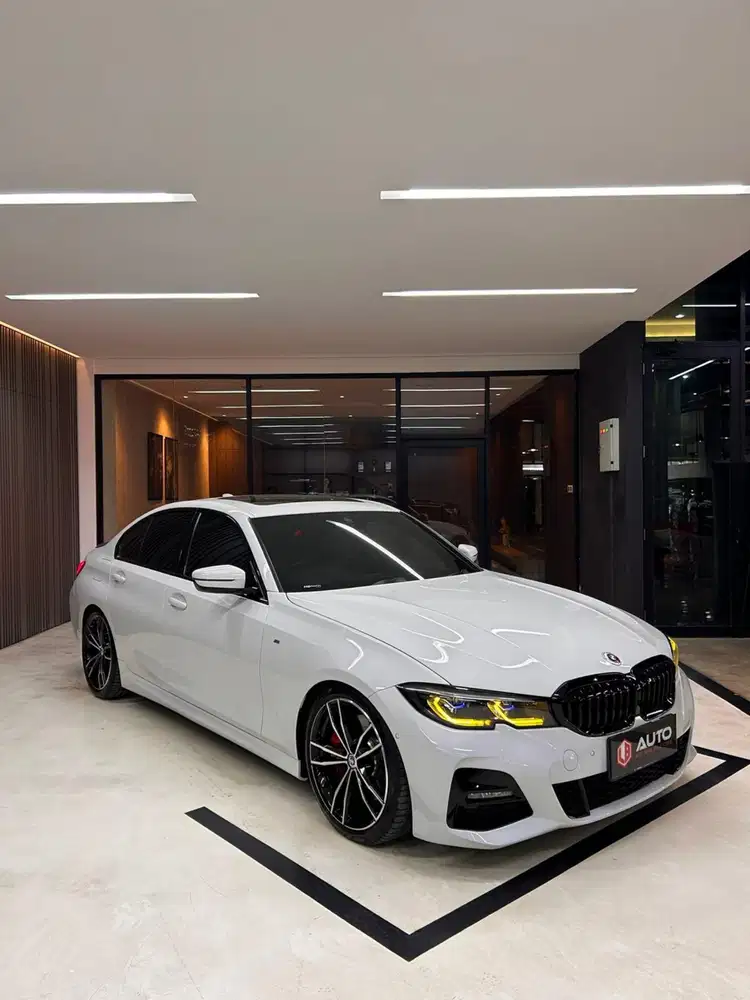Bmw 330i M-Sport AT 2022 Putih Km7rb D7UWT