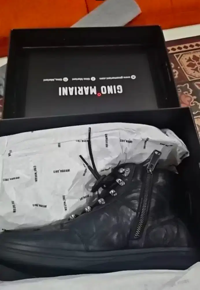 Sepatu gino mariani original second mulus