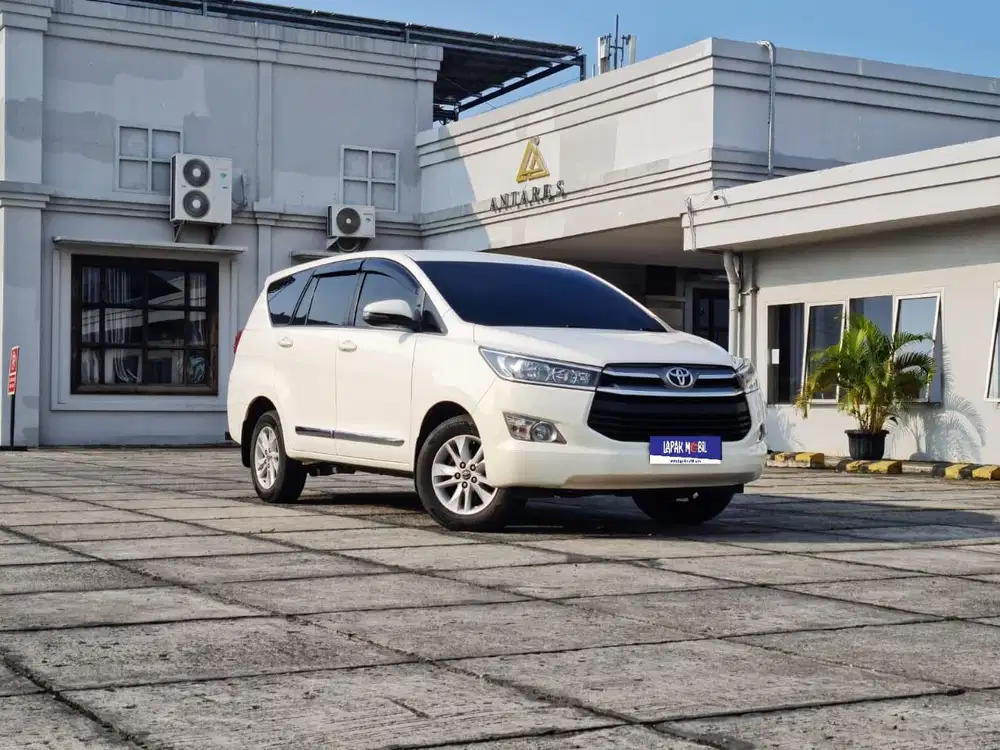 Toyota Kijang Innova 2.4 G MATIC AT Solar 2018 Putih KM 57RB