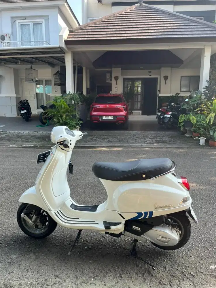 VESPA LX 125 LED KM RENDAH