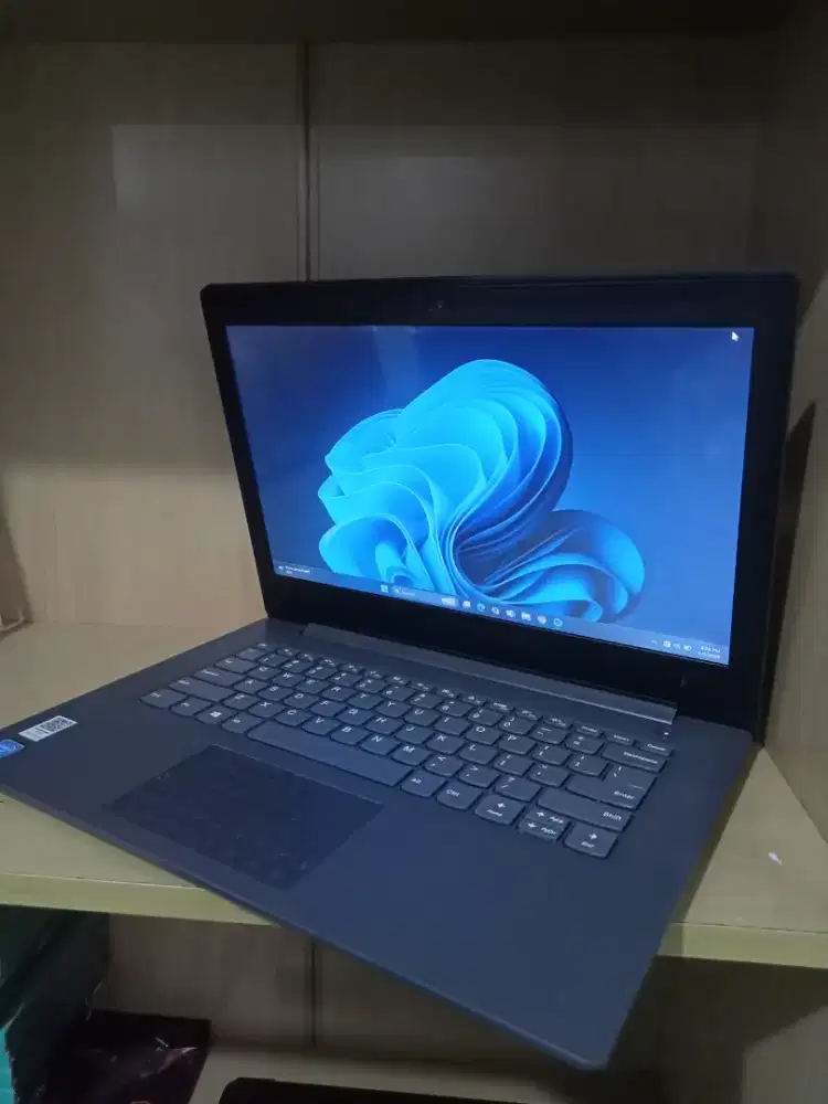 Lenovo V130-14IKB Celeron mulus