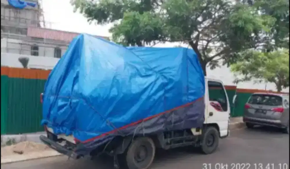 Jasa sewa truk barang dan pindahan