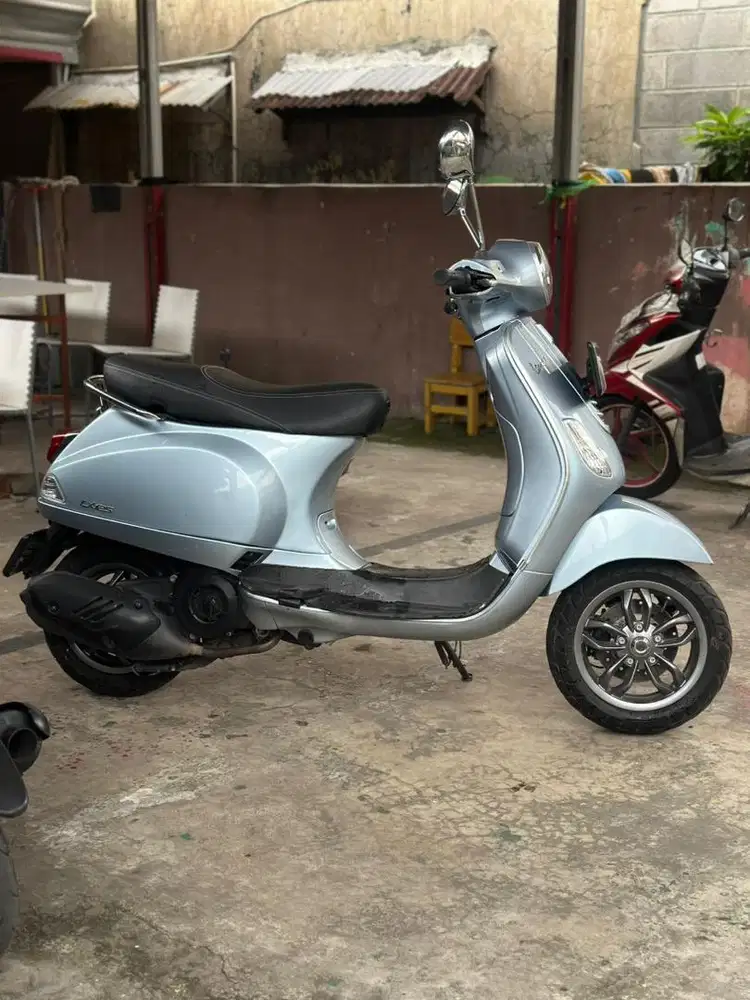 Vespa LX 125 2023
