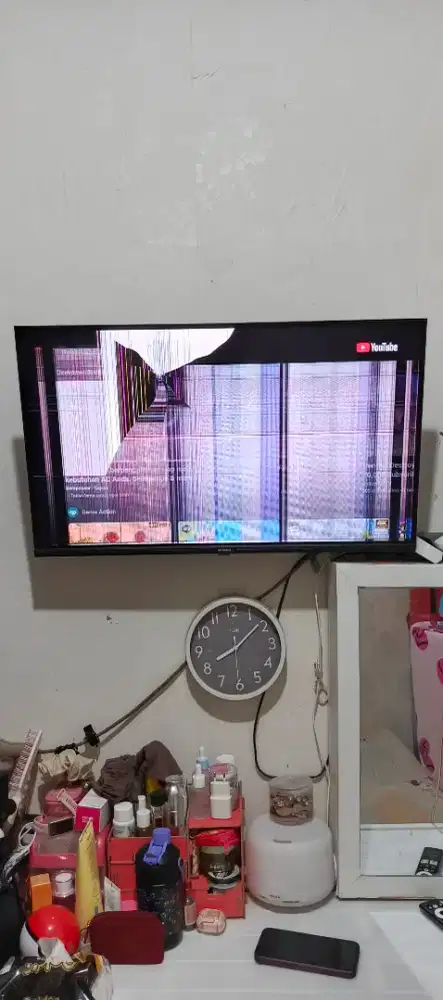 Tv coocaa 32 inci lcd pecah