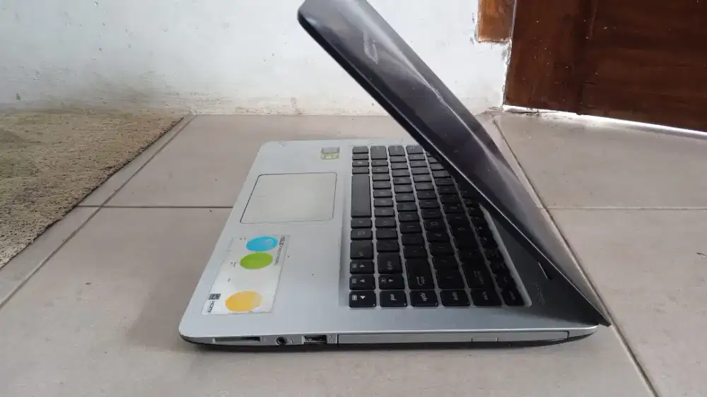 Asus A456UQ i7-7500u