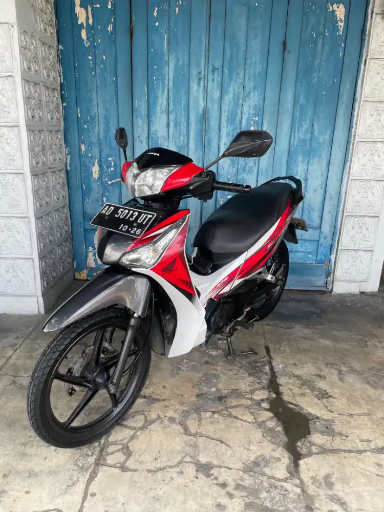 Supra x 125 helm in 2011