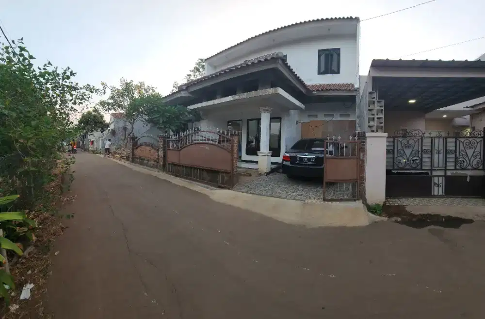 Lokasi dekat pintu tol jatikarya, (blkg perum altea BLVD cibubur)