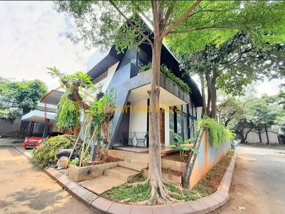 Rumah Hook 11 Menit ke Puri Indah Mall Siap Huni Hadap Utara J-44441