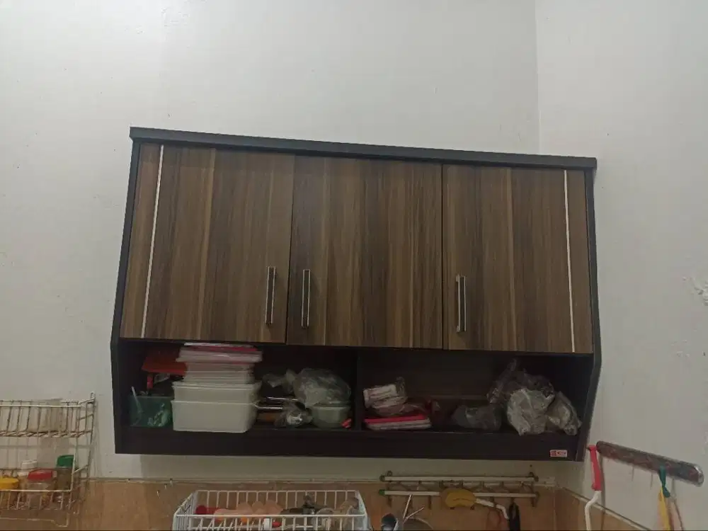 Lemari Dapur Gantung