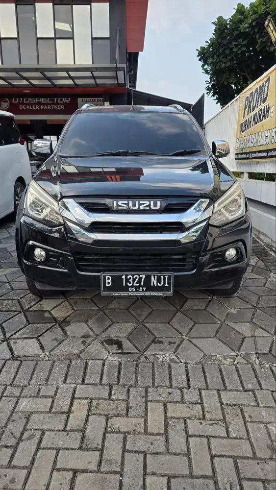 Isuzu MU-X R4 4X2 2.5L Diesel A/T 2019