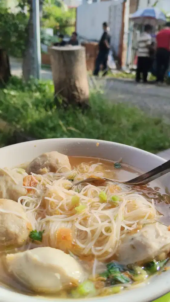 Dicari karyawan untuk jaga baksoi dan mie ayam