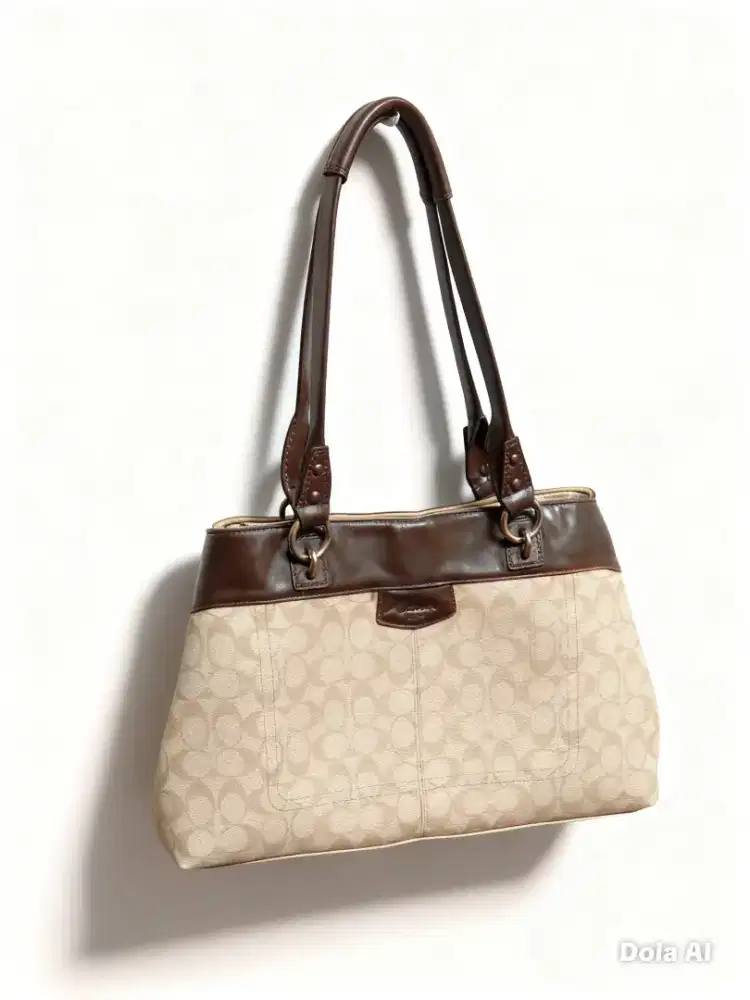 Tas handbag Coach original,  ada no seri tertera dlm tas.