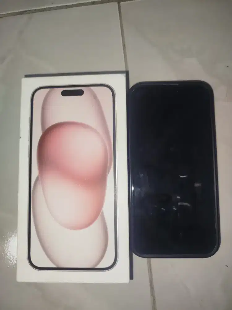 iphone 15 plus 128gb ibox kondisi mulus  99.9%