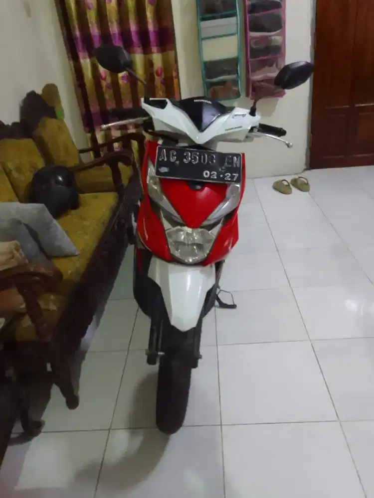 Honda beat tahun 2017