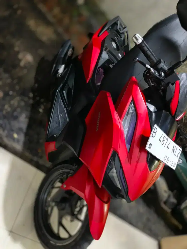 Vario 160 cbs 2023 ss lengkap pajak off 2x 
Mesin standar nego tipis