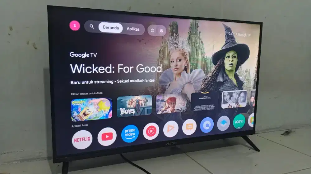 TV ANDROID 32 inc IFFALCON by TCL