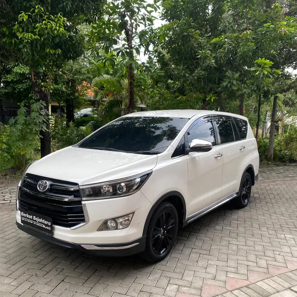 Toyota Innova Venturer Diesel 2.4 Matic tahun 2018