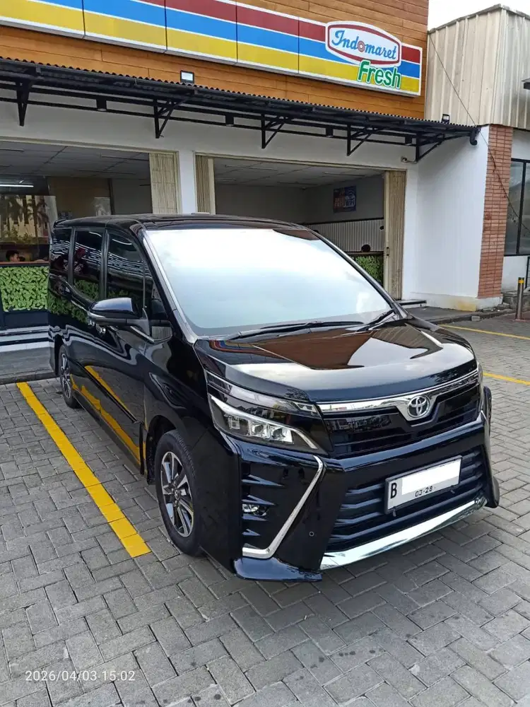 [Harga CASH] Toyota VOXY 2.0 AT CBU Japan - Km 44 Rb - Service Record