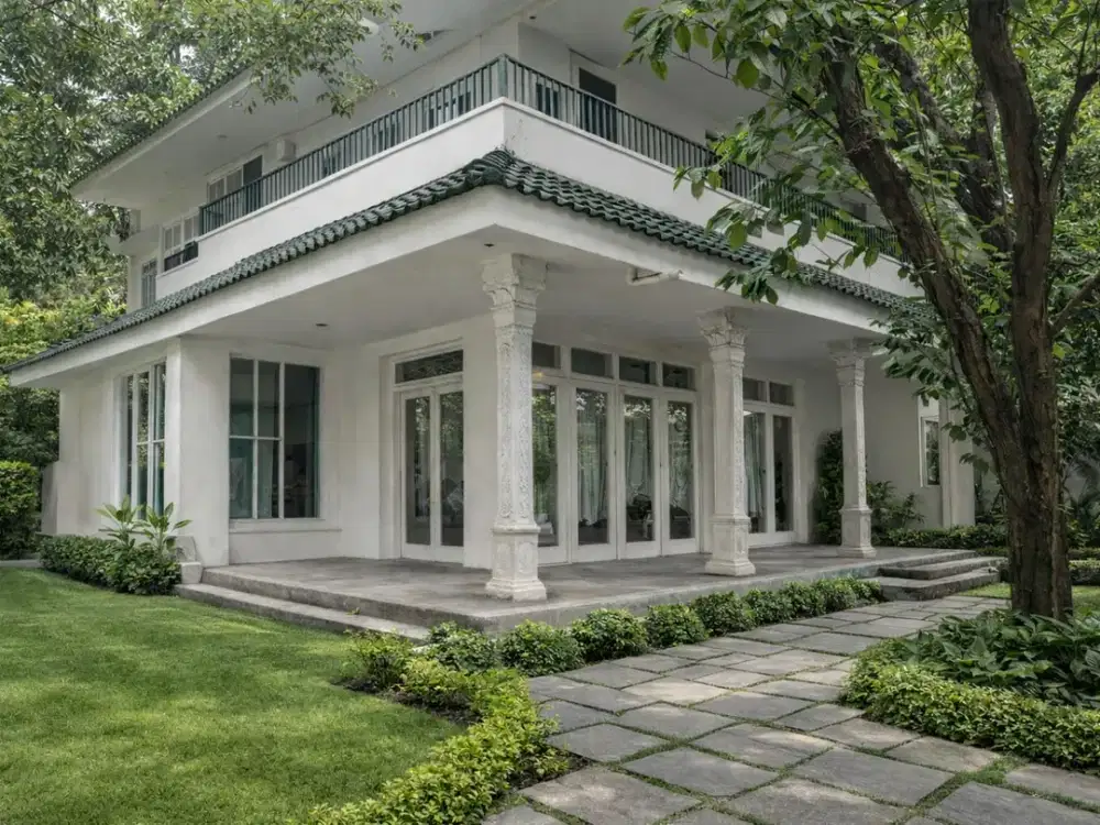 DIJUAL RUMAH LAMA PRAPANCA RAYA KEBAYORAN BARU – LT 1.100 m², LOKASI STRATEGIS COCOK UNTUK USAHA / RESTO / OFFICE