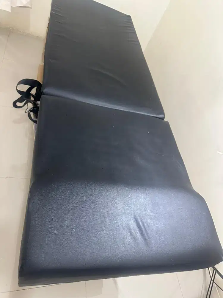 Kasur facial/eyelash pemakai 1 tahun kondisi masih bagus