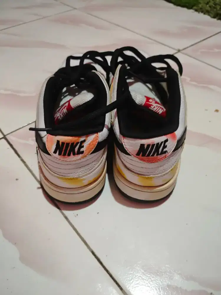 NIKE SB DUNK LOW RAYGUN TIE_DYE (100% ori)