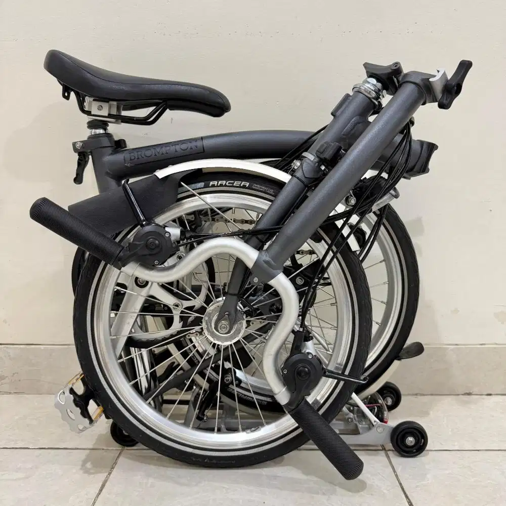 BROMPTON M6Rd GRAPHITE METALLIC 2019 - ISTIMEWA
