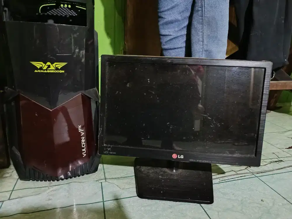 Jual Cpu+monitor+keyboard+mose