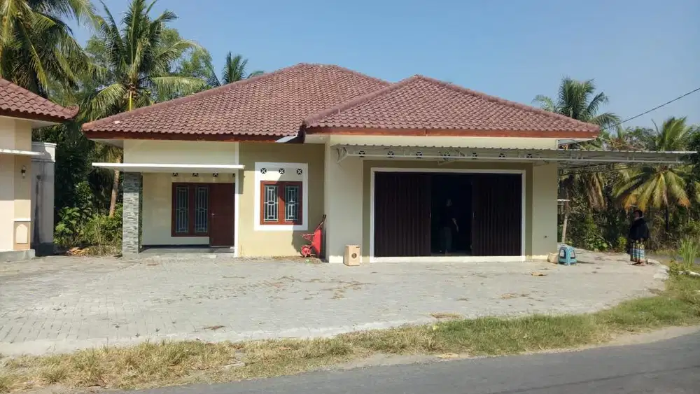 DIJUAL RUMAH + BANGUNAN USAHA