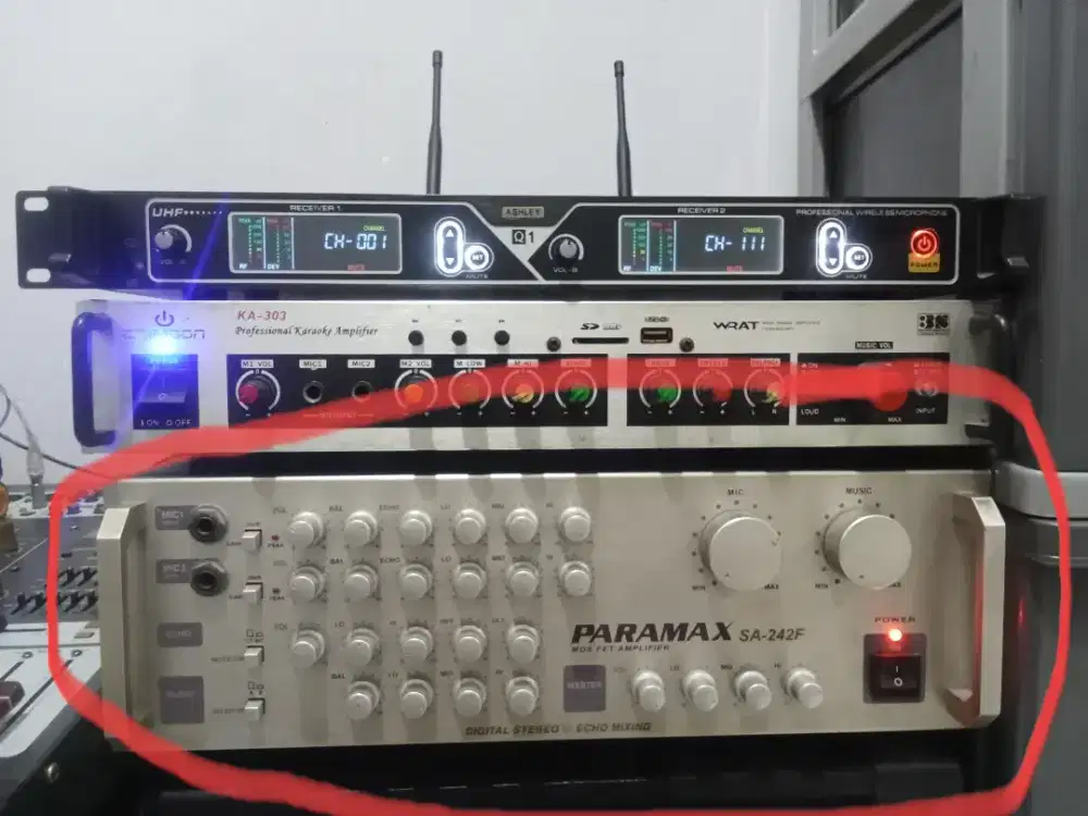 Amplifier Mixer karaoke PARAMAX