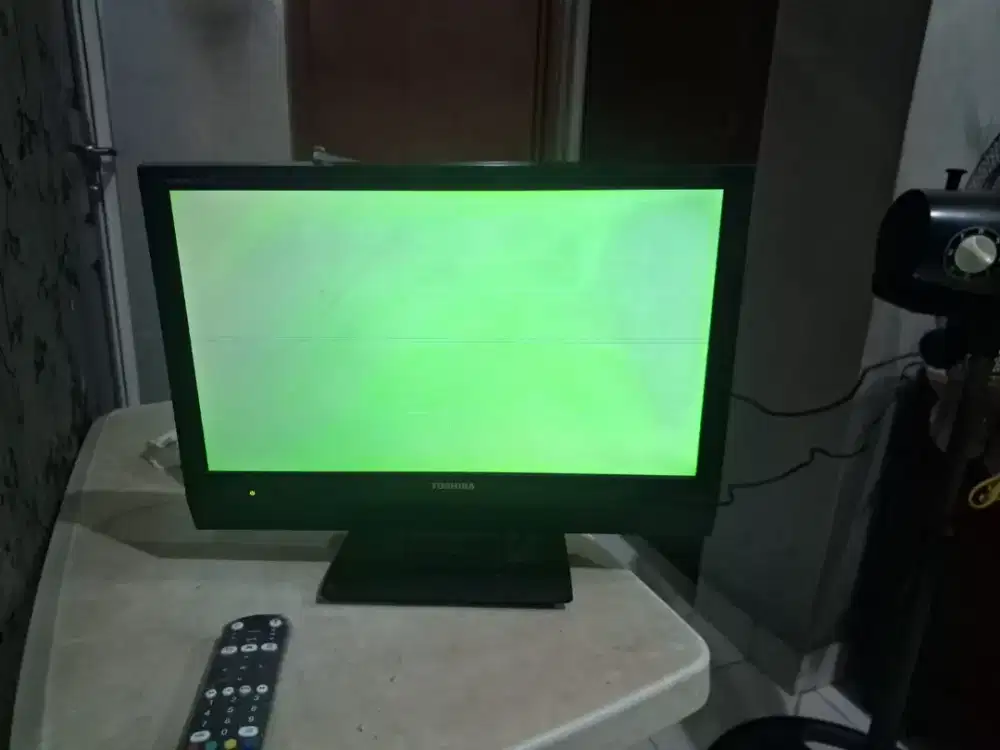 TV LCD Toshiba 19inch 19HV15E