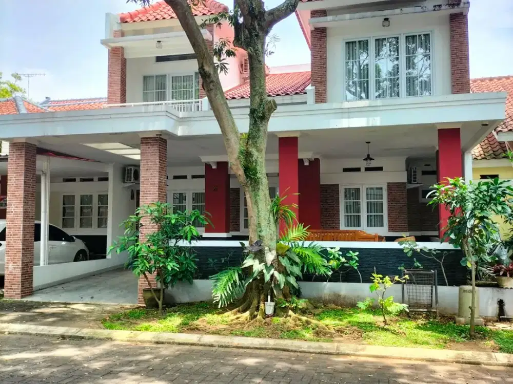 DISEWAKAN Rumah CANTIK 2 Lantai LUAS dan NYAMAN di Kota Baru Parahyangan KBP Padalarang Bandung