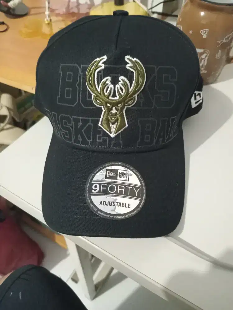 topi basket buks