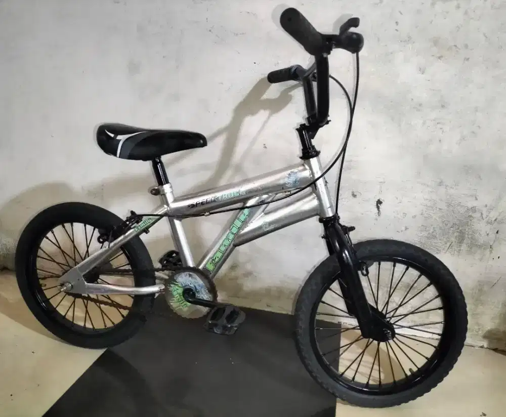 Sepeda BMX ukuran 16 untuk usia 5 6 7 tahun