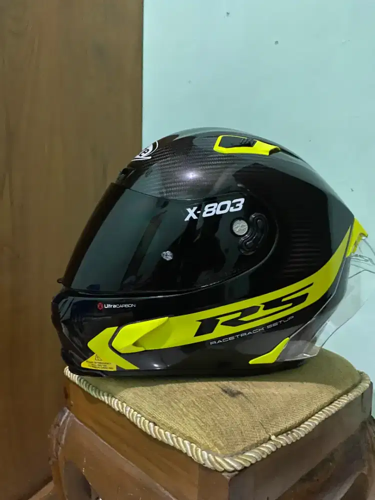 XLITE X803RS HOTLAP YELLOW ULTRA CARBON ORIGINAL.