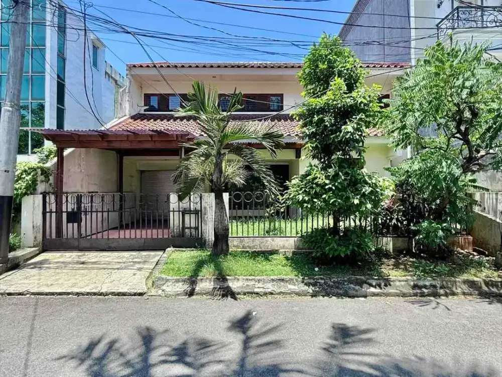 Dijual Rumah di Pondok Indah Jakarta Selatan | LT 220 m² | Jalan Lebar Asri | SHM