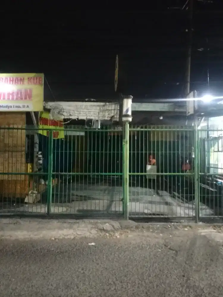 Disewakan toko bekas pakai usaha barbershop