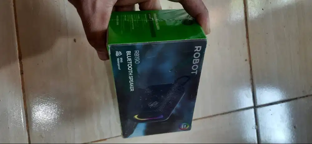 speaker Bluetooth portabel ROBOT RB190.
