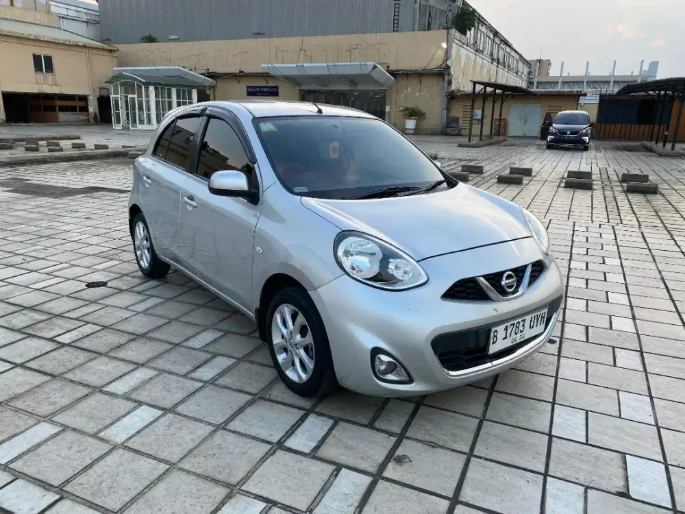 Nissan March XS 1,2 AT 2015 Kilometer Rendah
