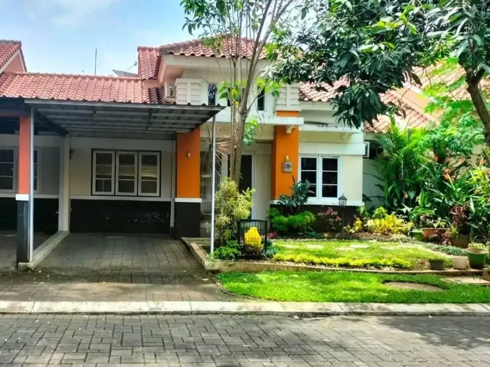 DISEWAKAN Rumah CANTIK 1 Lantai LUAS dan NYAMAN di Kota Baru Parahyangan KBP Padalarang Bandung