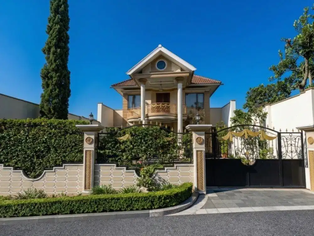 Dijual Villa Mewah Accessible Dekat Wisata di Sultan Agung Batu