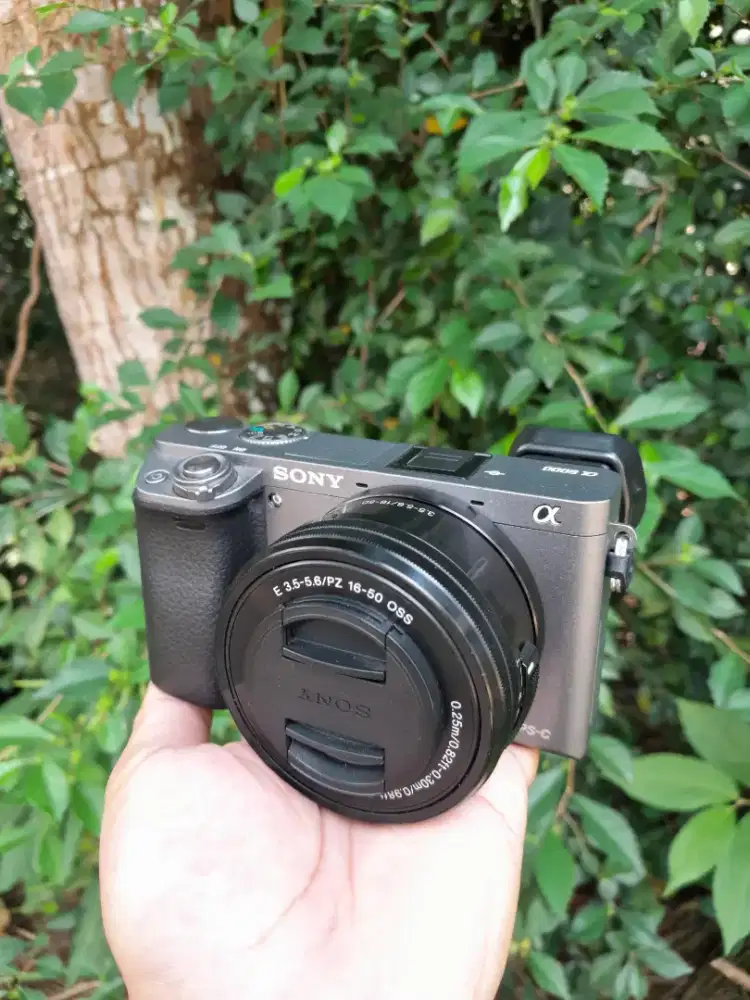 Kamera sony a6000 lensa kit