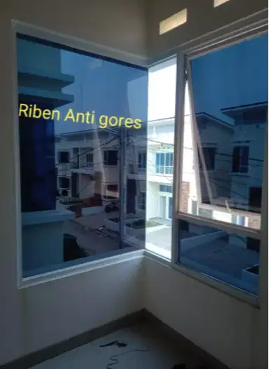 sedia pemasangan sticker kaca es sunblast dan kaca film