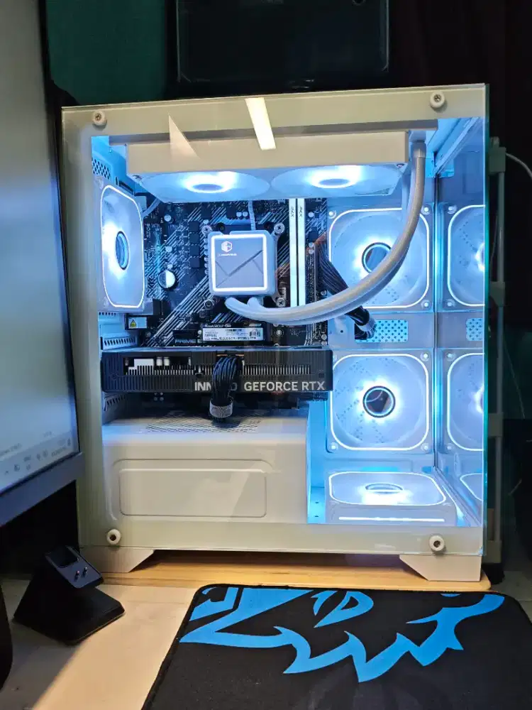 PC Rakitan Fullset Ryzen 7 5700x, RTX 5060, 32 GB