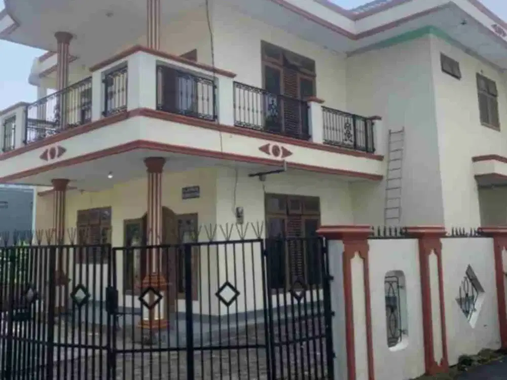 DI JUAL RUMAH 2 LANTAI SIAP HUNI DI BEJI TIMUR