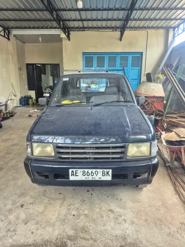 Isuzu Panther Pickup 2006