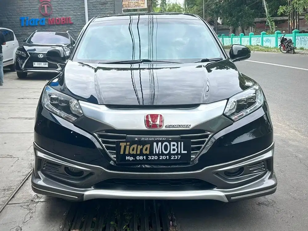 Honda HRV 1.8 RS Prestige Automatic Th 2015