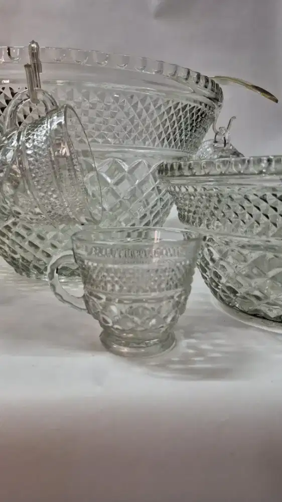 GLASS COCKTAIL BOWL ,EXLUSIVE