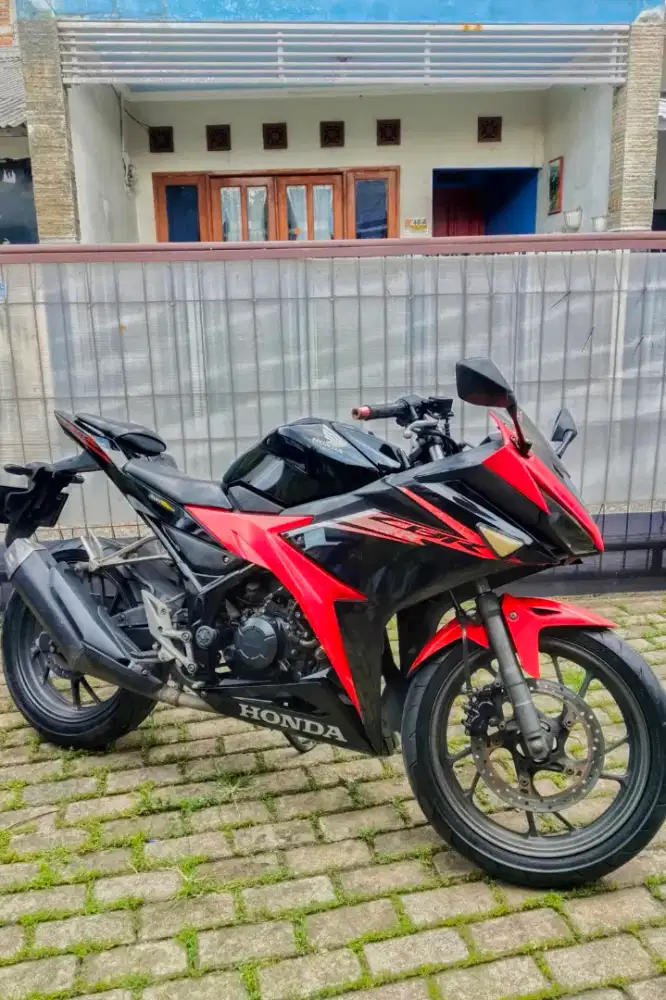 Honda CBR150R Facelift 2017